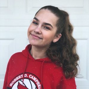 Meet your Posher, Lia